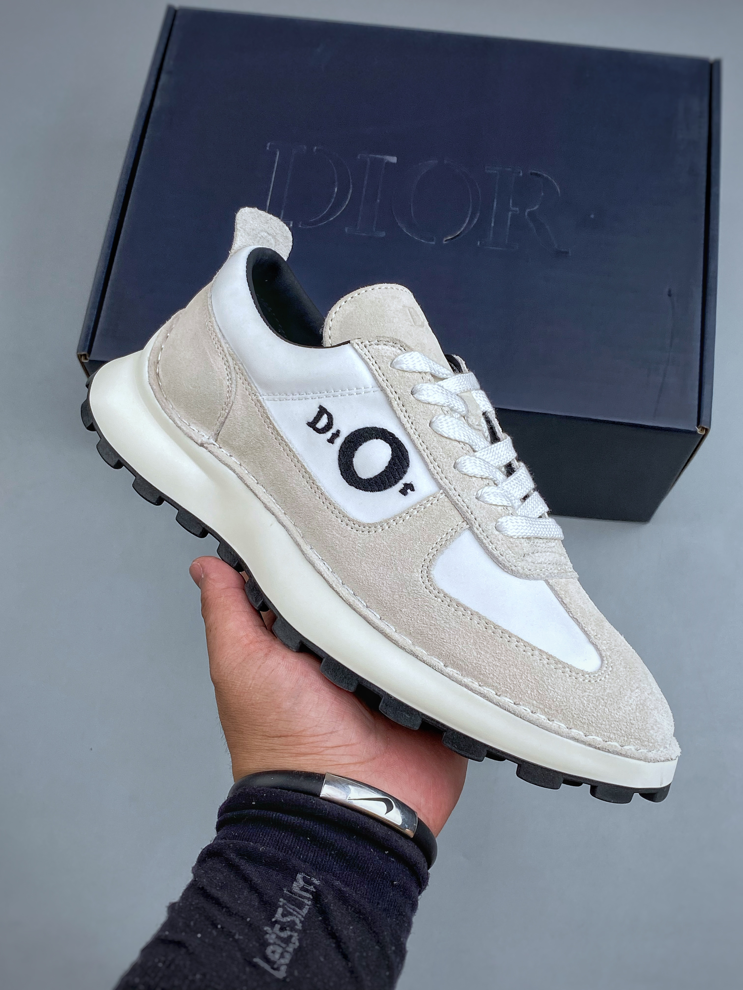 sneaker