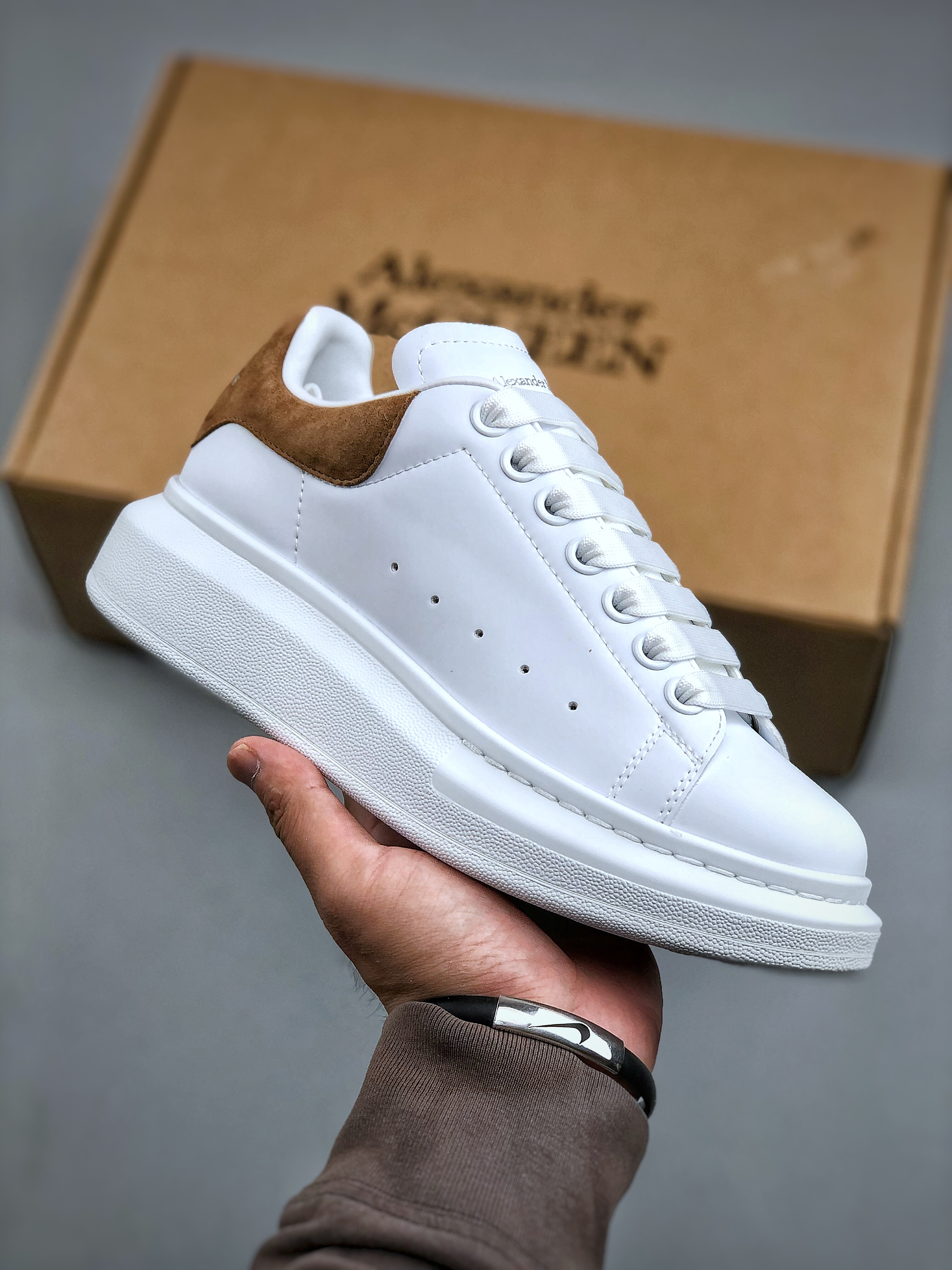 sneaker